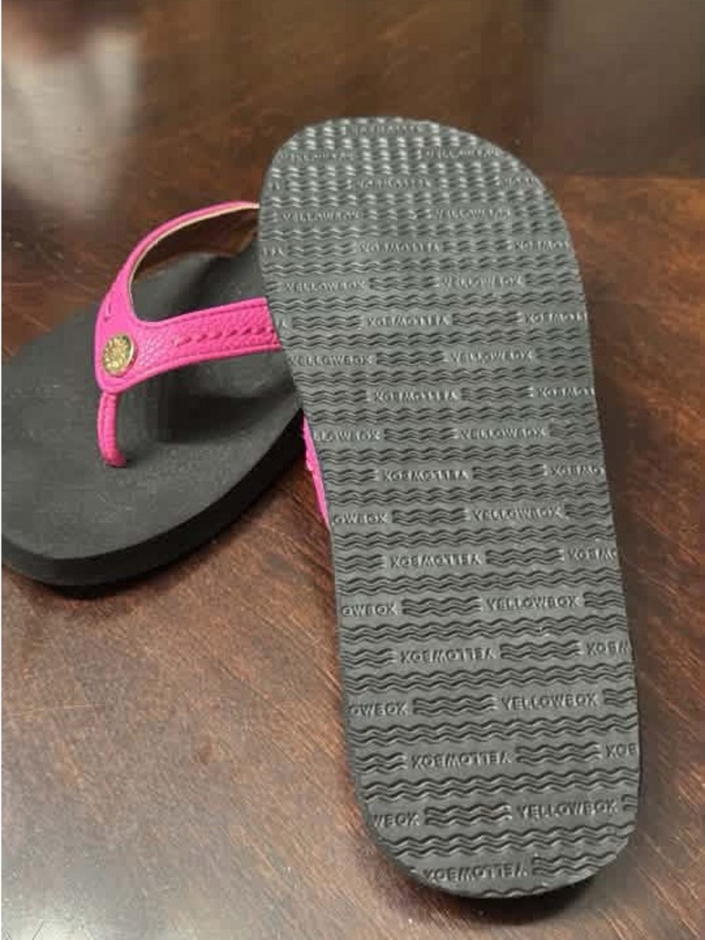 Yellowbox pink flip flops size 8.5 VGUC - Picture 2 of 2